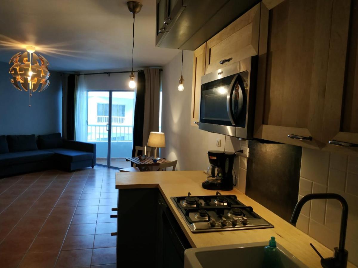 Modern, Welcoming Studio, Ocean View In خوان دوليو المظهر الخارجي الصورة